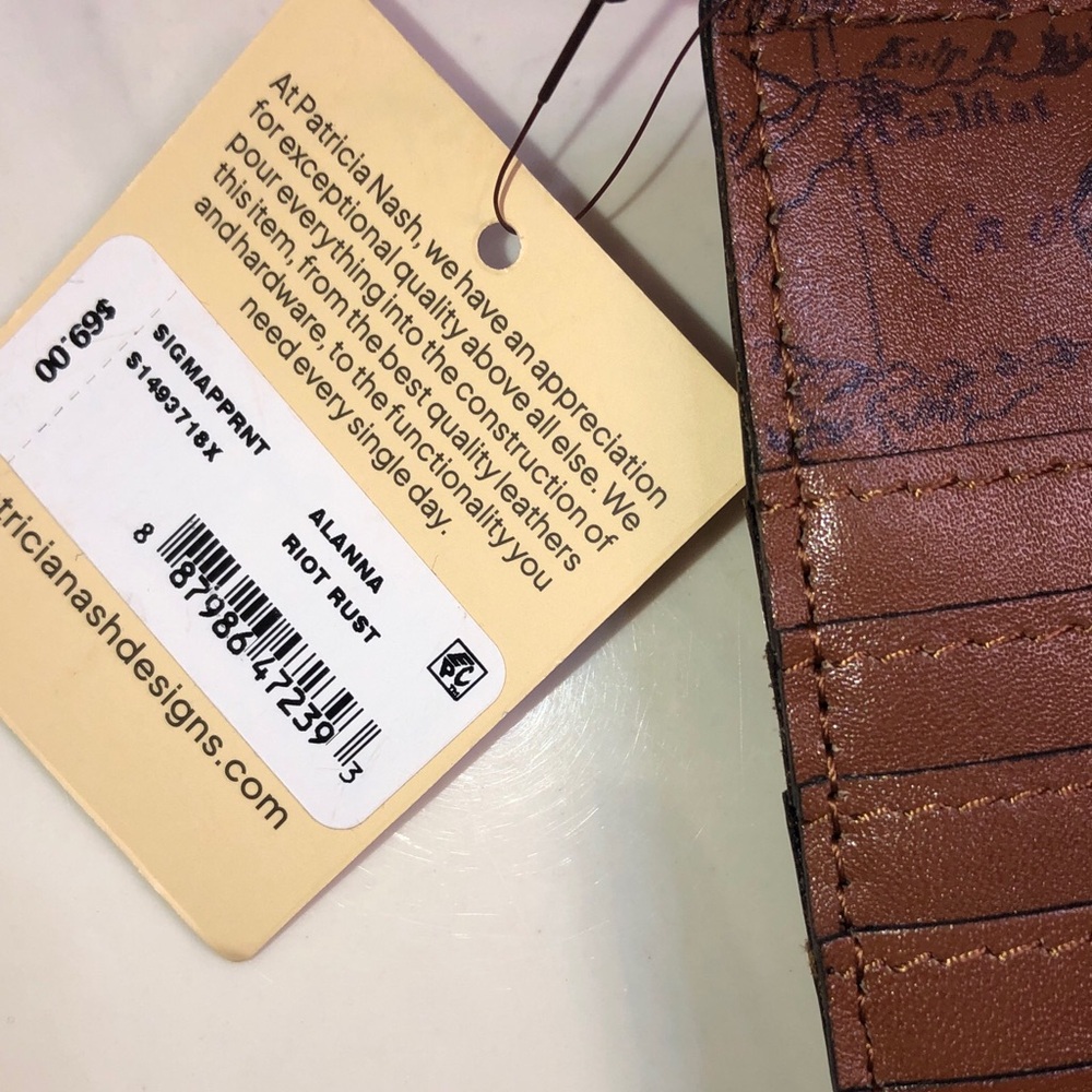 Patricia Nash Alanna Signature Map Print Leather Card Wallet Color Riot Rust NWT - Picture 3 of 16